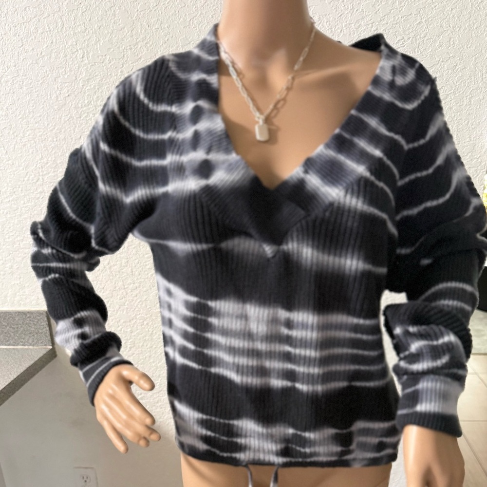 Black and White Tie-Dye Sweater